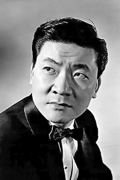 Victor Sen Yung (9)